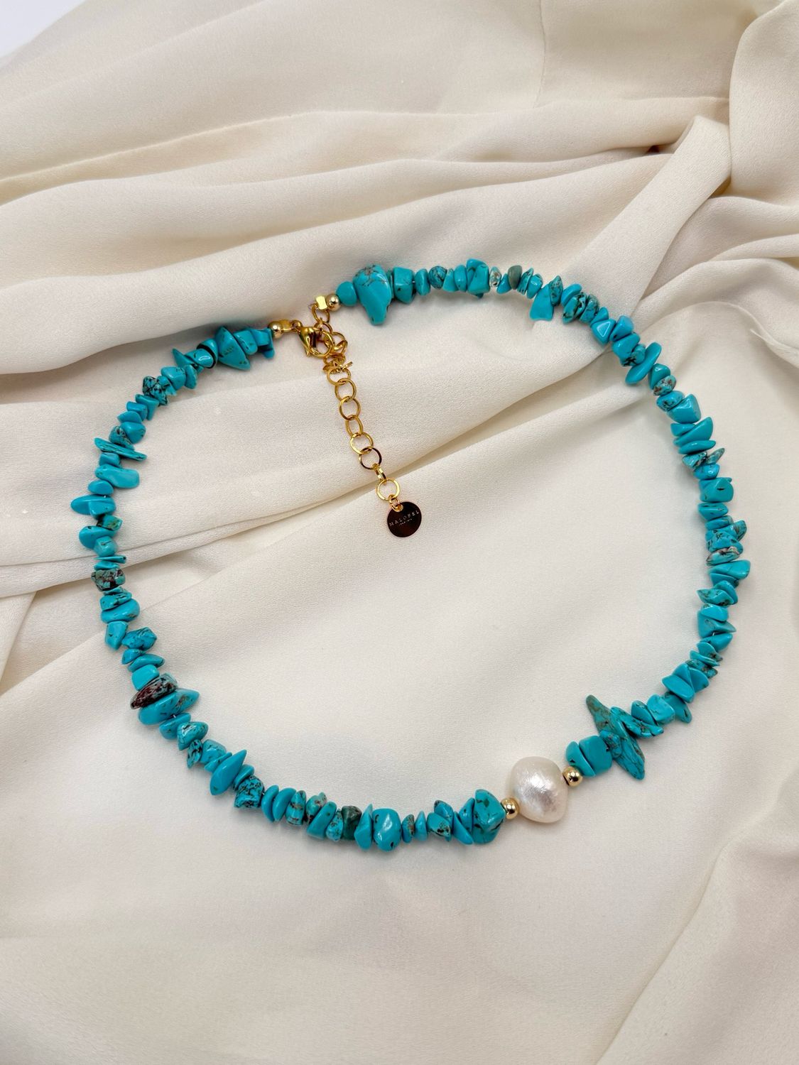 Chocker turquoise beaded