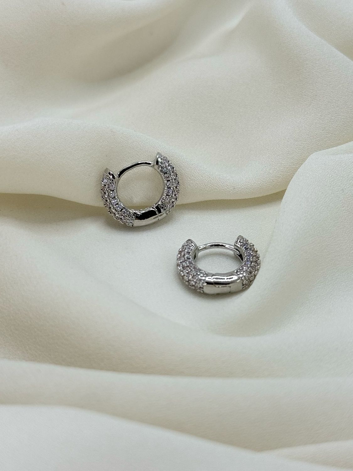 Hoop chubby pavè silver