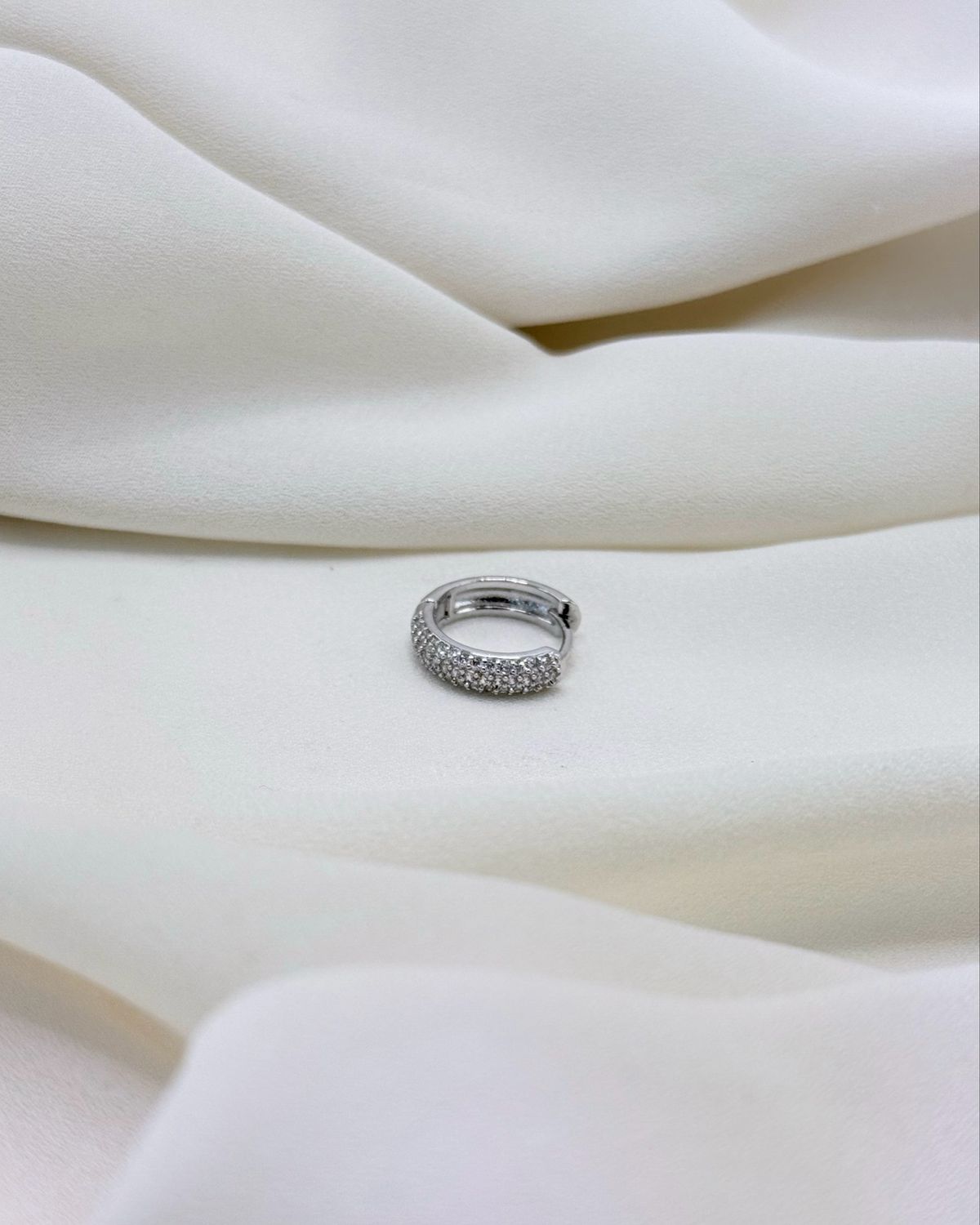 Hoop pavè medium silver