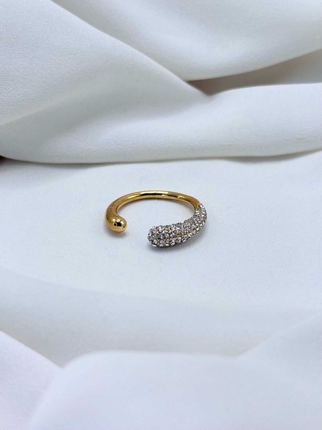 Anello pavè contrarier