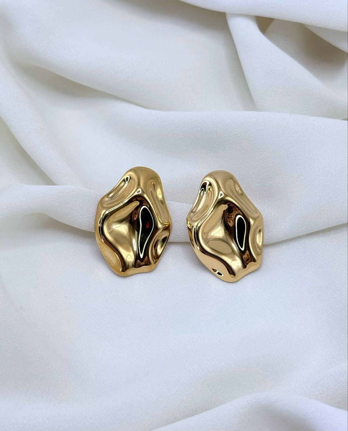 Orecchini slim fluid gold