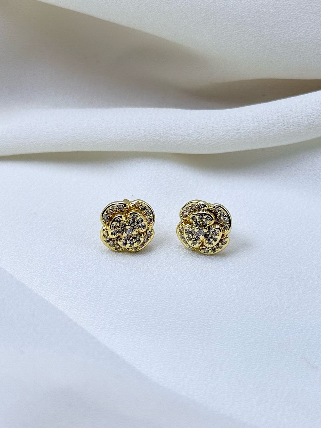 Orecchini camelie L Gold