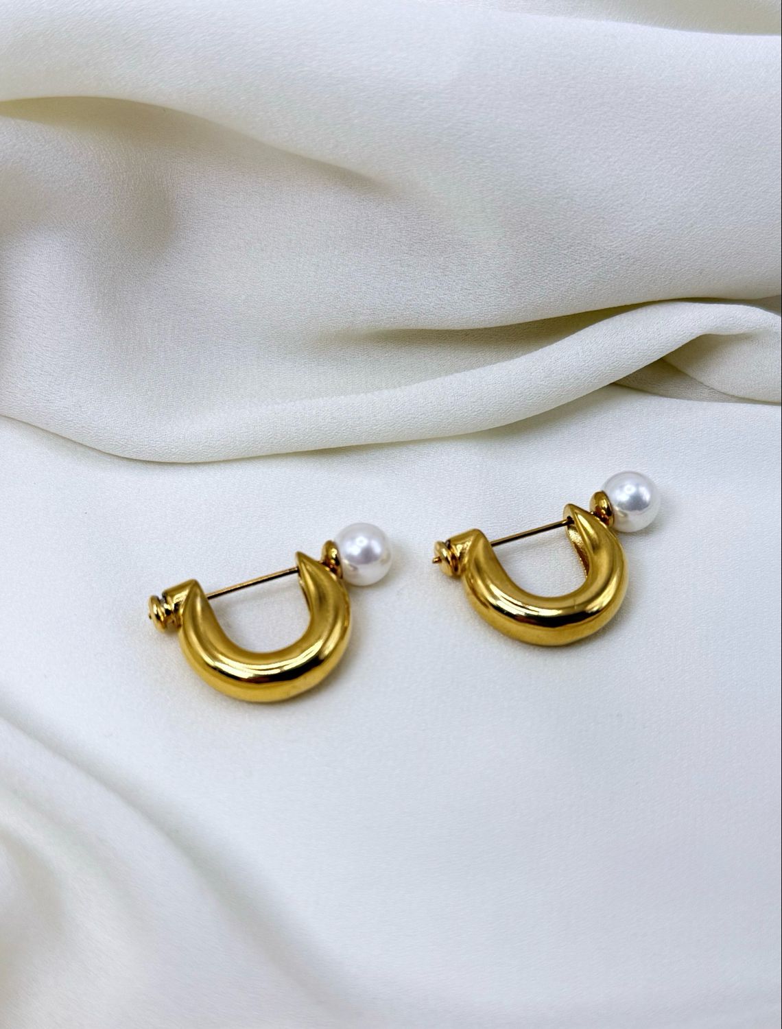Orecchini perle piercing gold