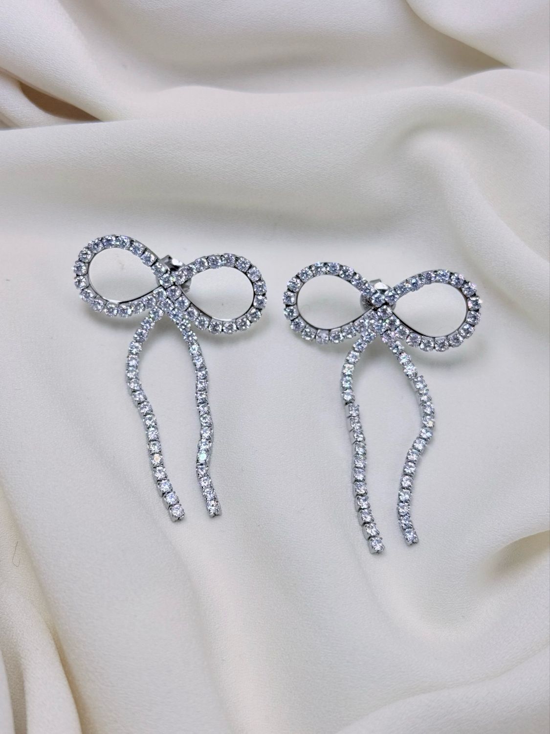 Orecchini present silver