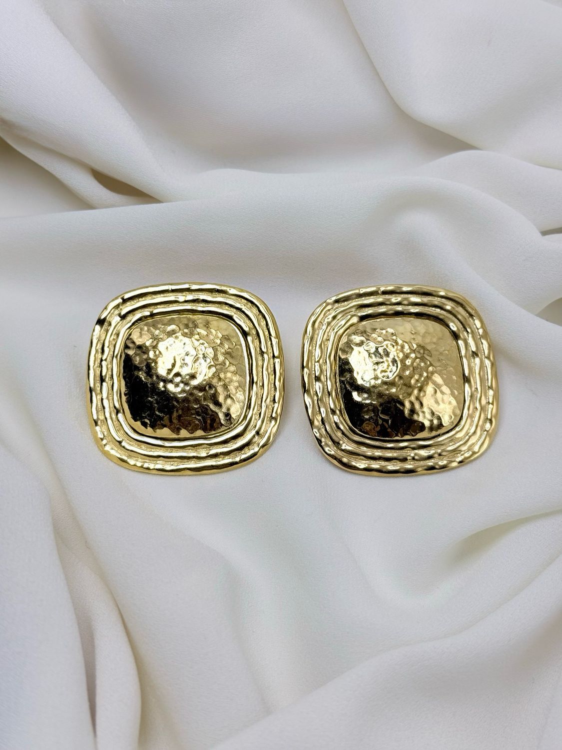 Orecchini pillow gold