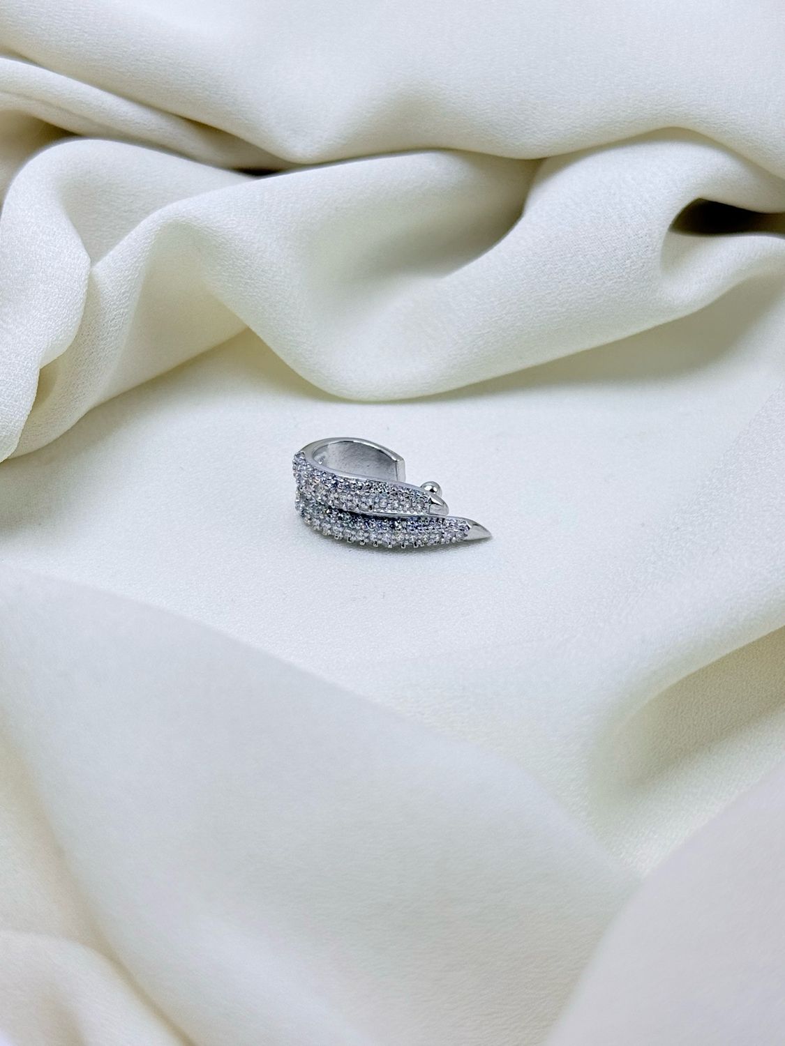Earcuff aletta pavè silver