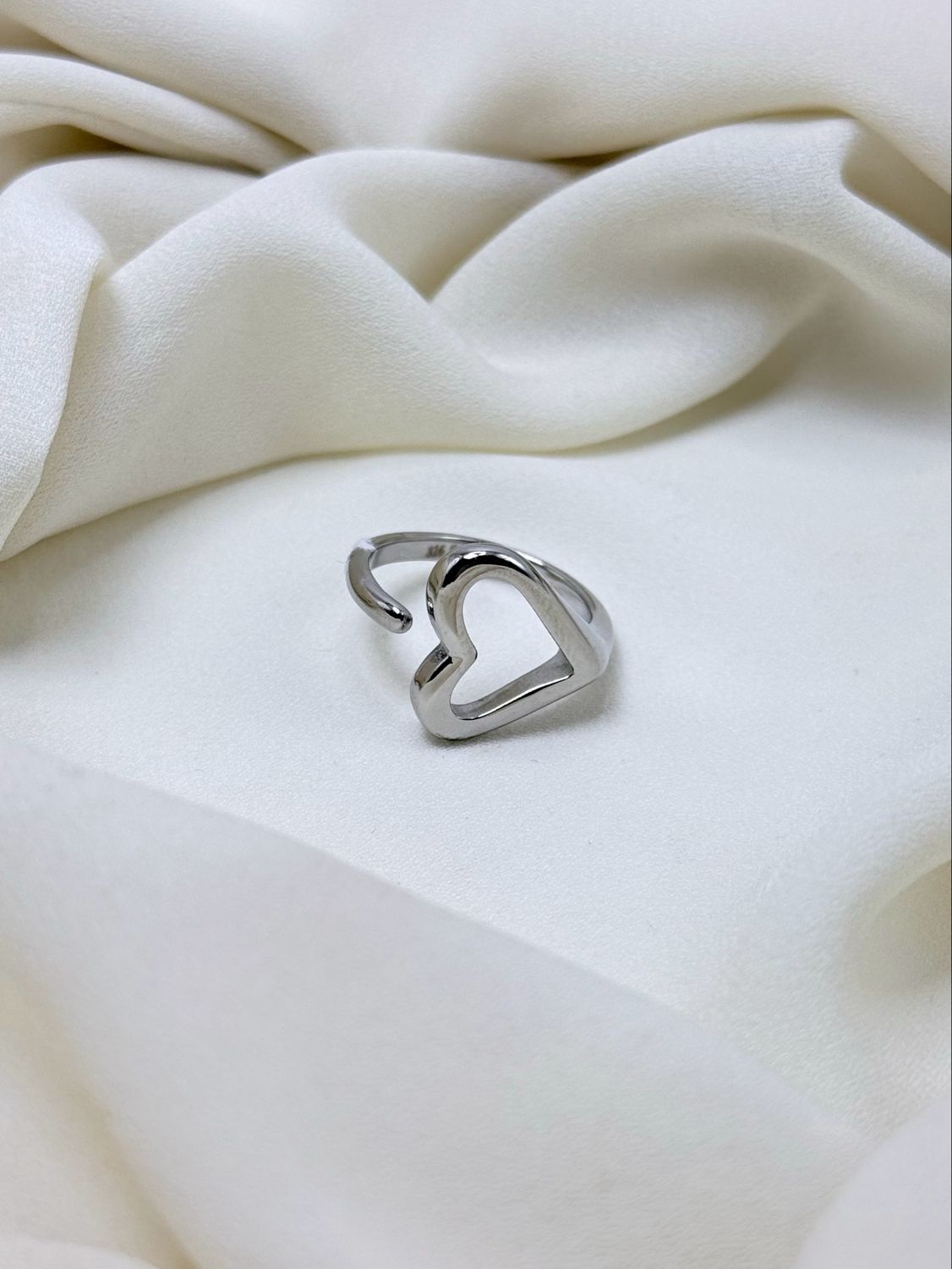 Anello love contrarier silver