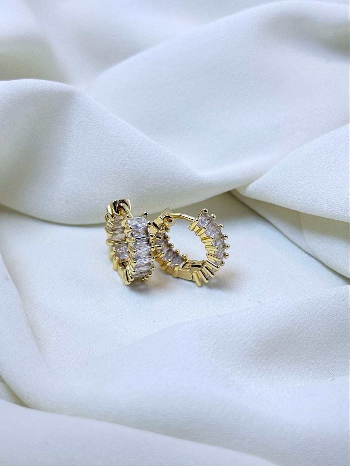 Hoops big baguette white gold