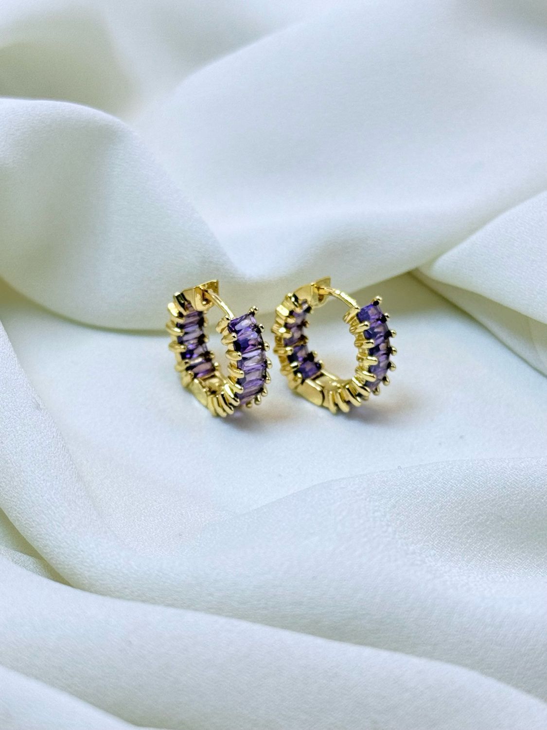 Hoops big baguette lilla Gold