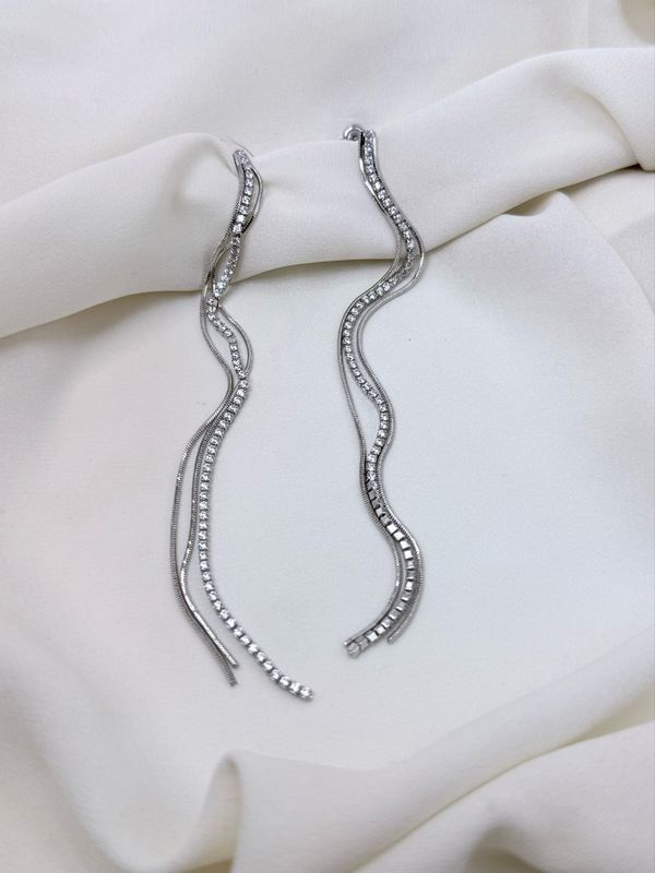 Orecchini long stelo silver