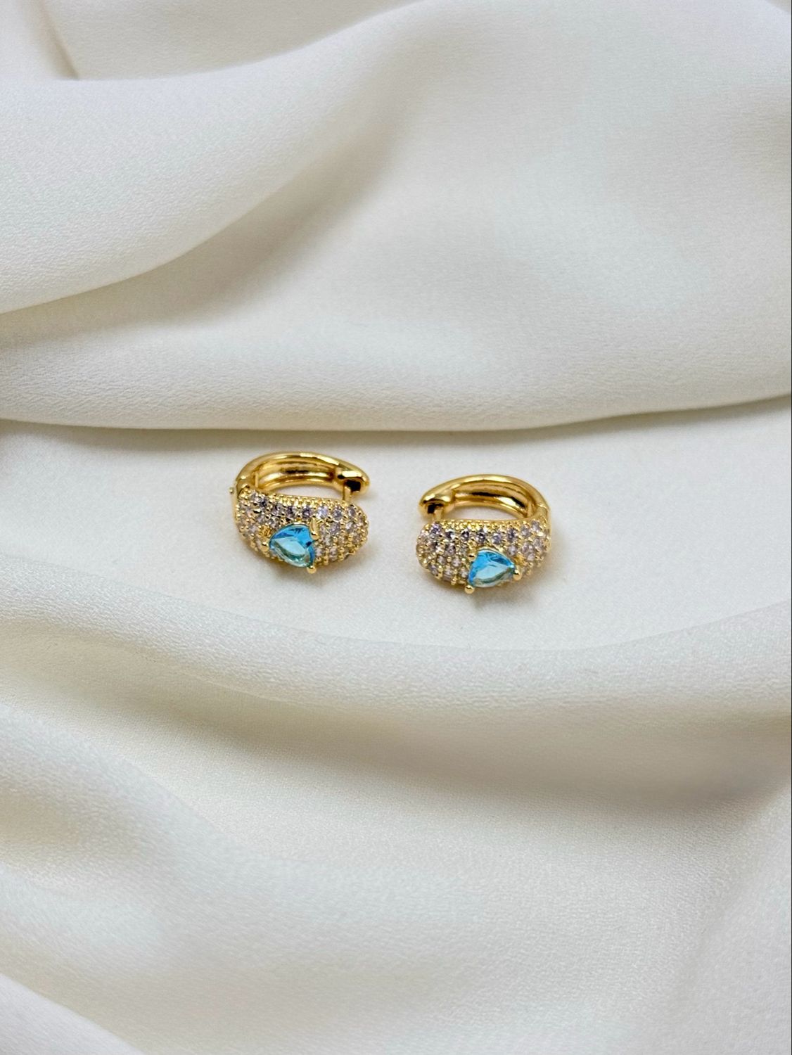 Hoops love pavè celeste