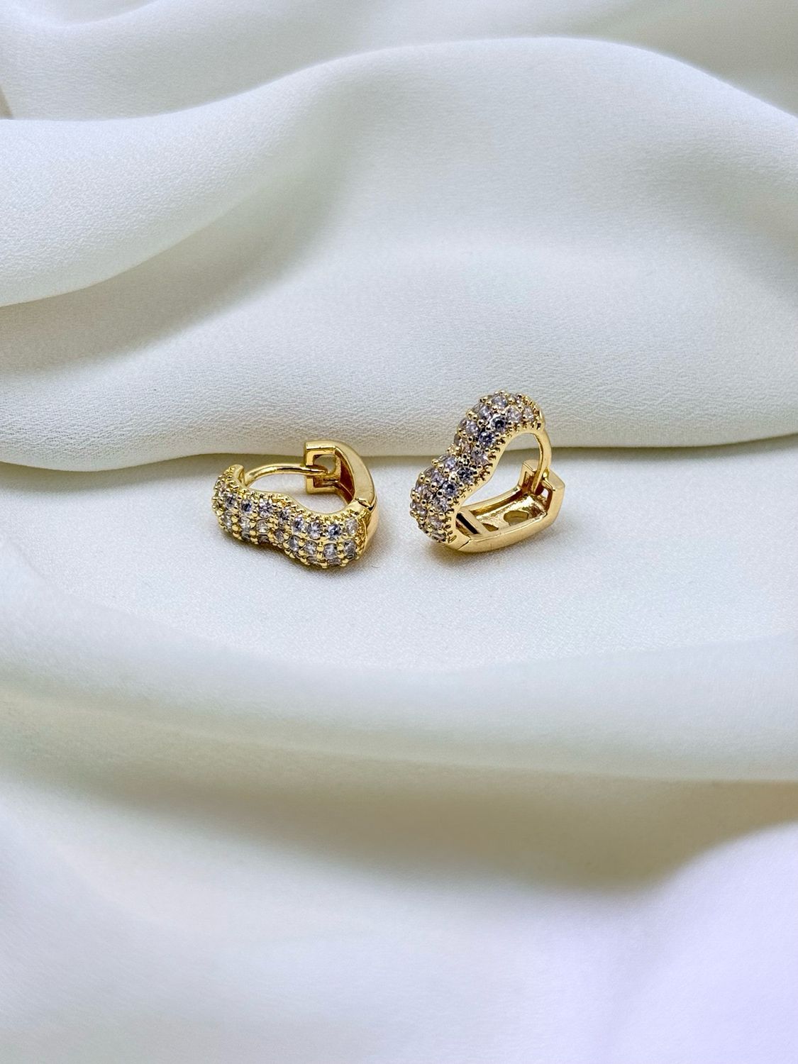 Hoops cuore pavè Gold