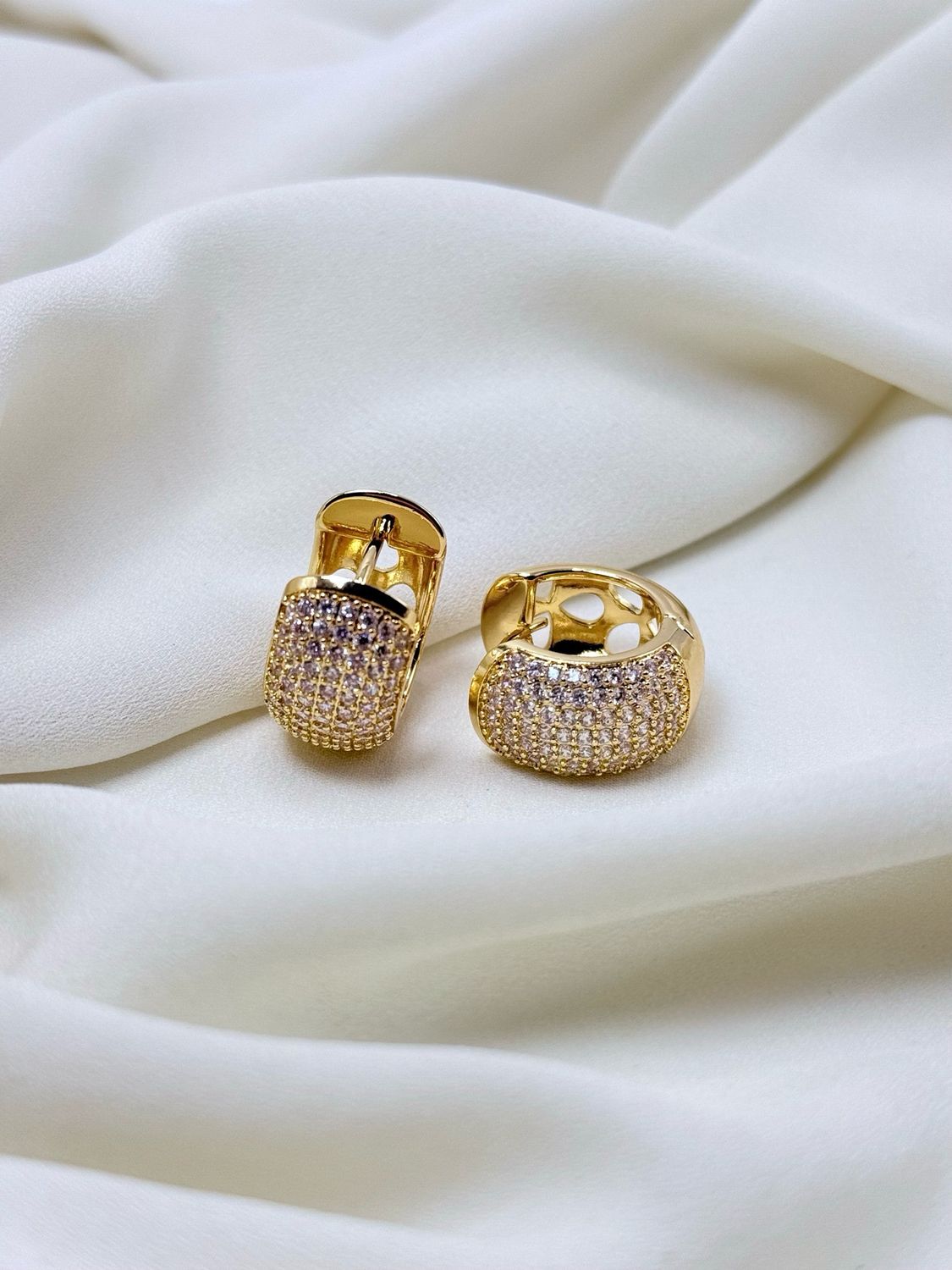 Hoops big pavè L Gold