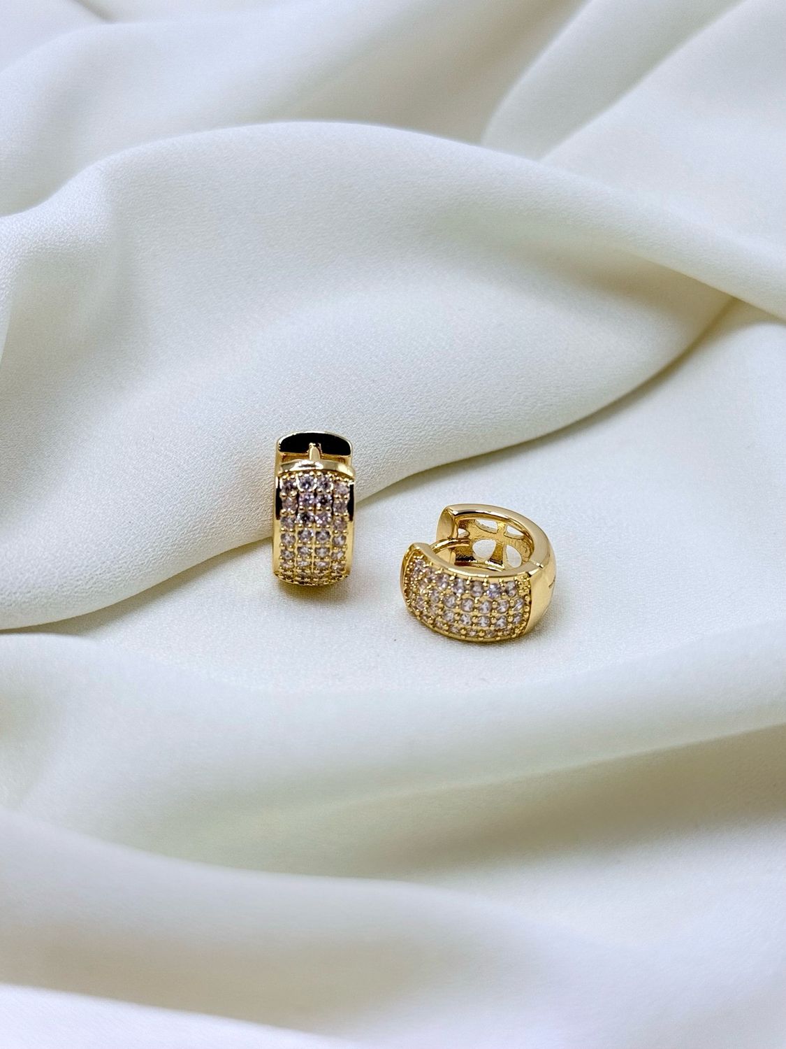 Hoops big pavè S Gold