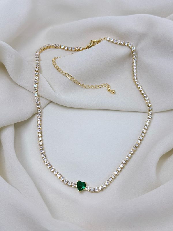 Chocker tennis love green