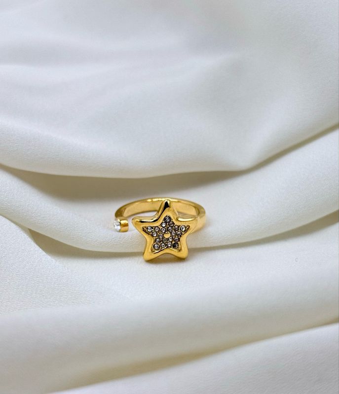 Anello stella contrarier Gold