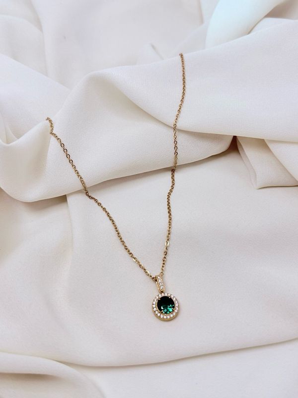 Collana punto luce verde