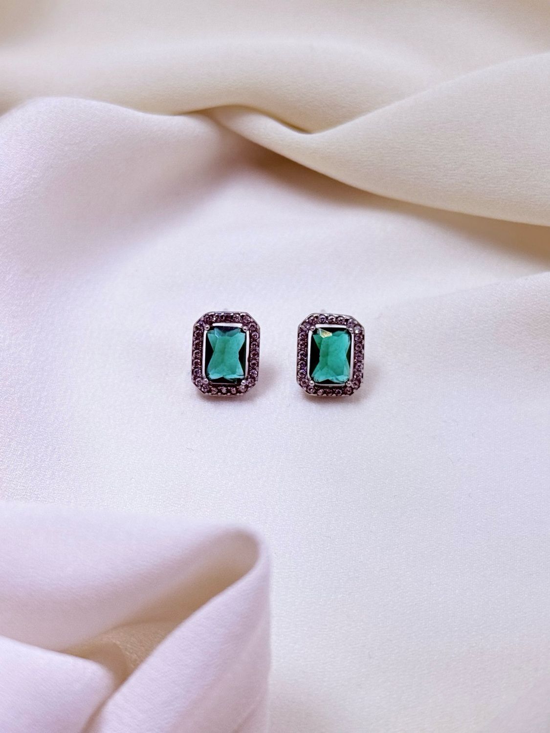 Orecchini mochi verde silver