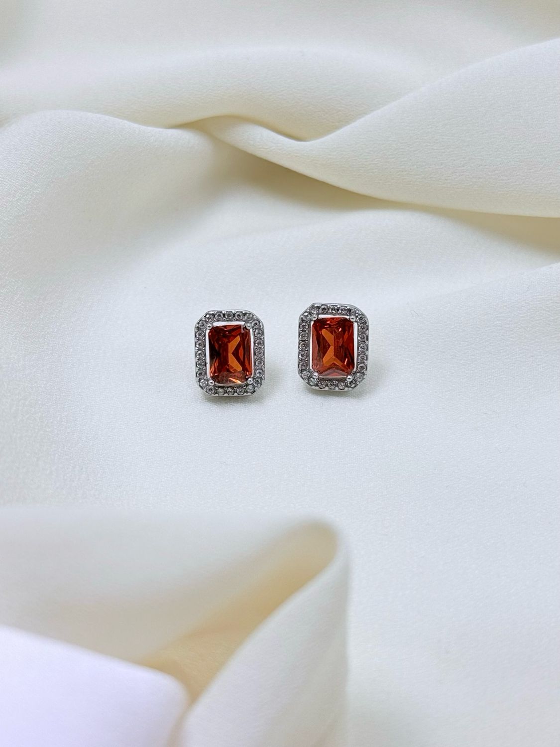 Orecchini mochi rosso silver