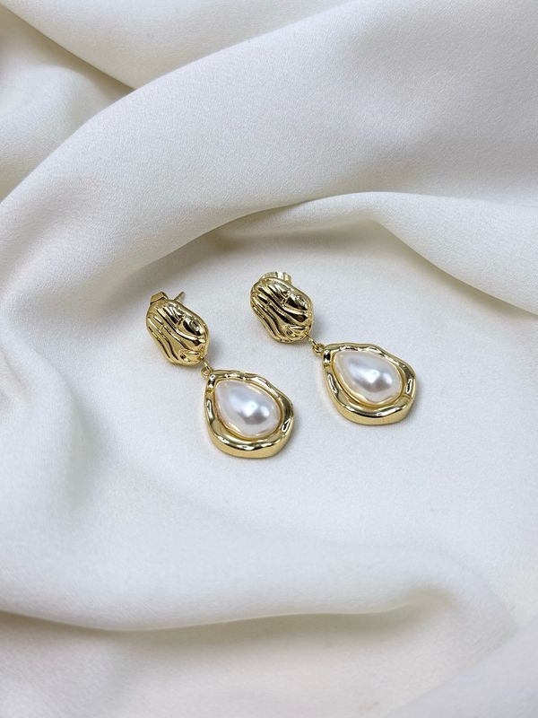 Orecchini perla fluid Gold