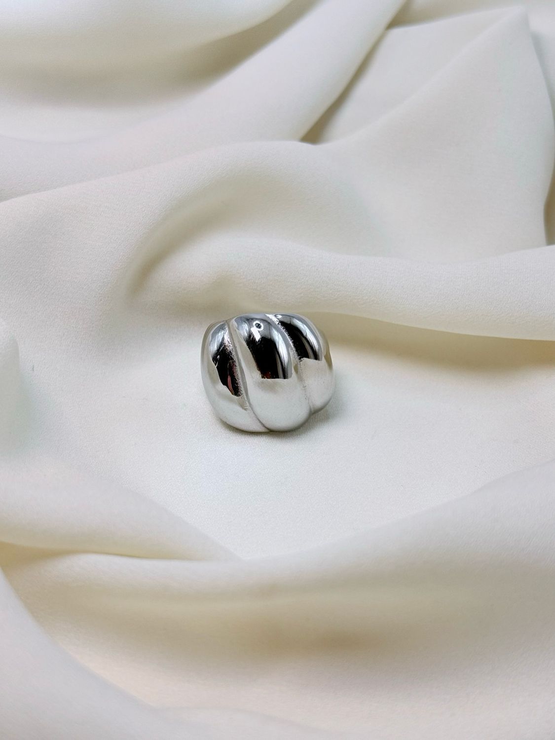 Anello big croissant silver