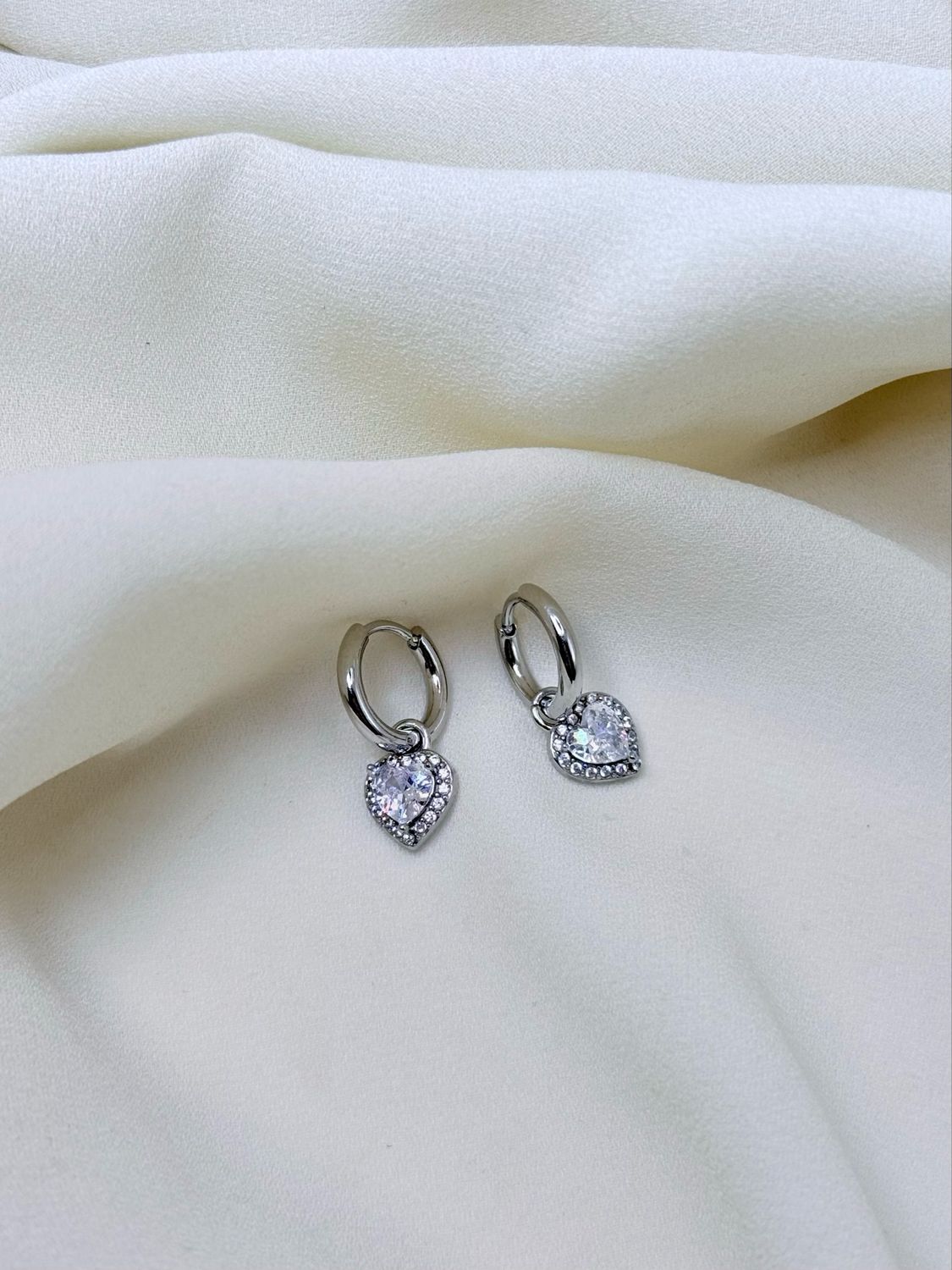 Orecchini mini love white silver