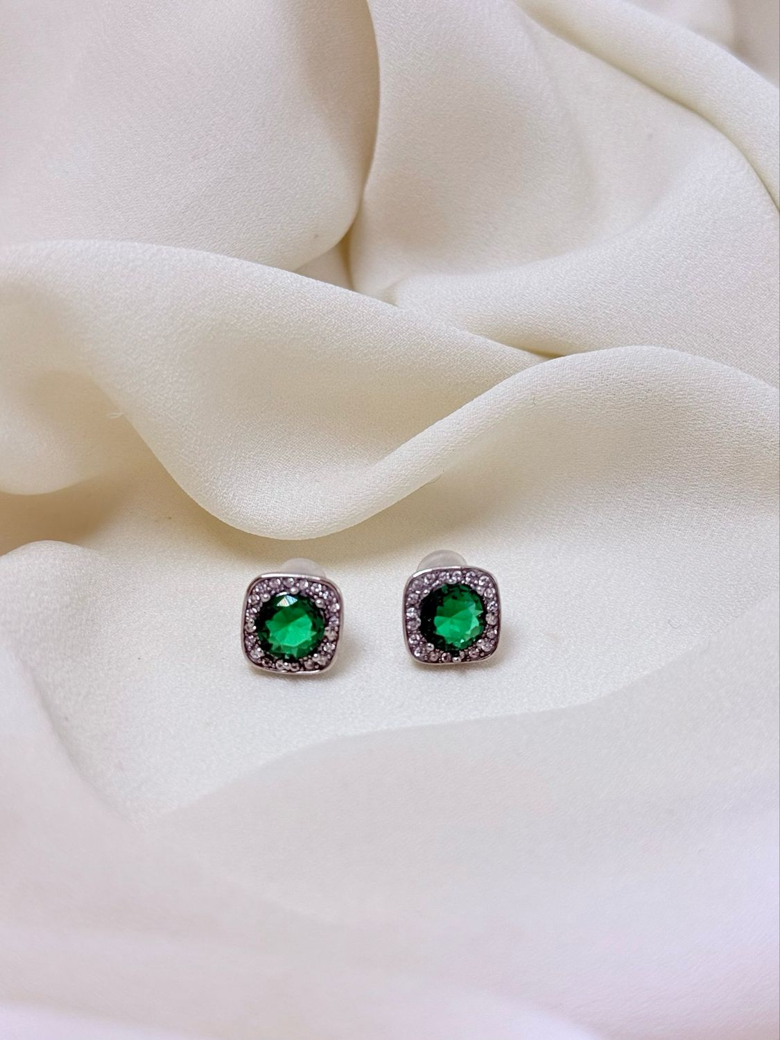 Orecchini mochi verde silver