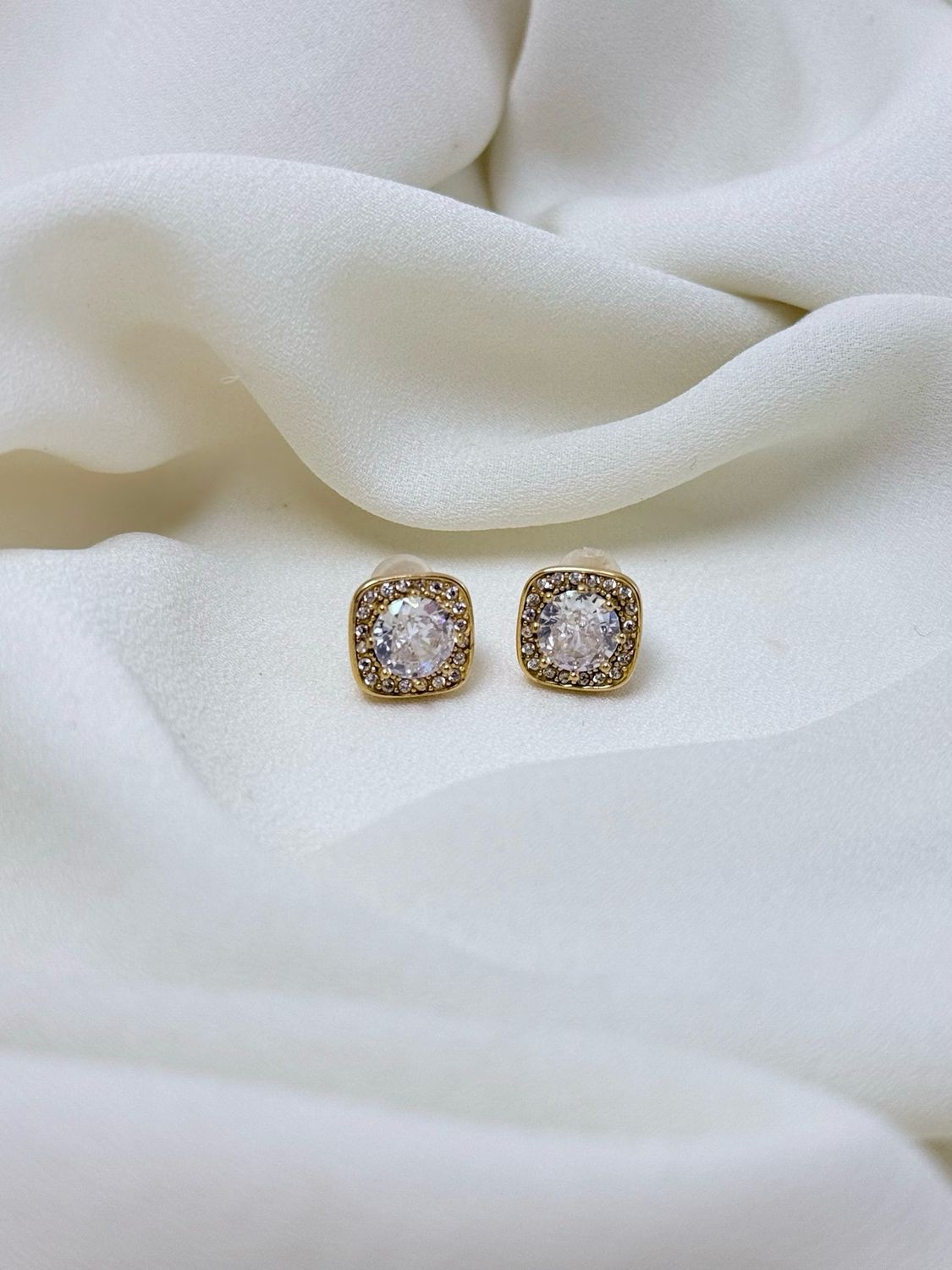 Orecchini mochi white gold