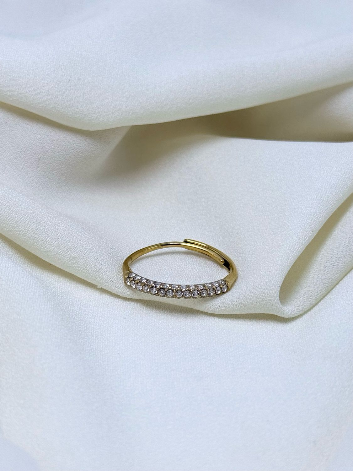 Anello veretta pavè gold