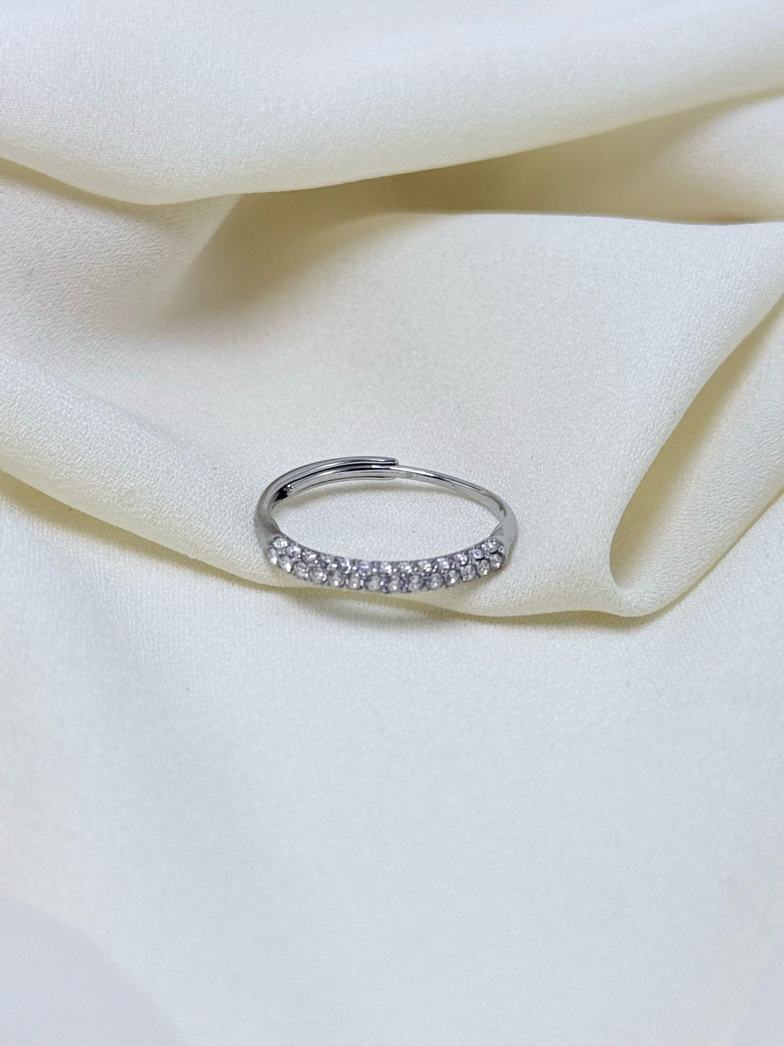 Anello veretta pavè silver