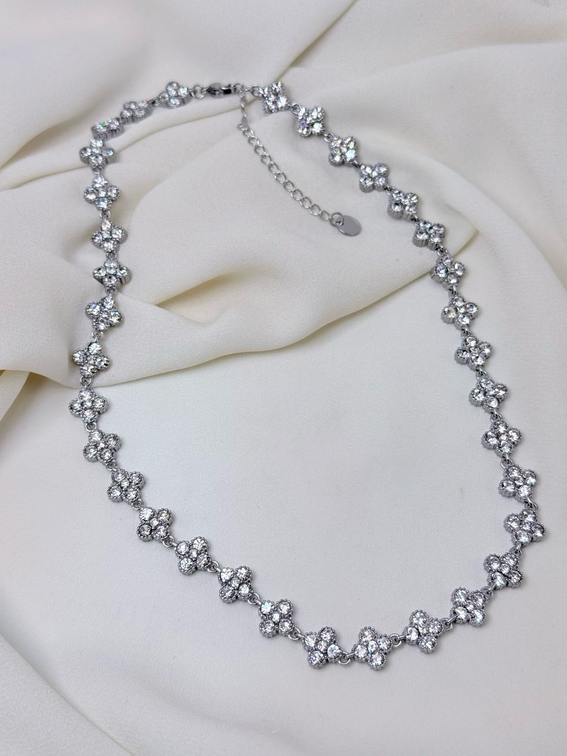 Girocollo flora silver