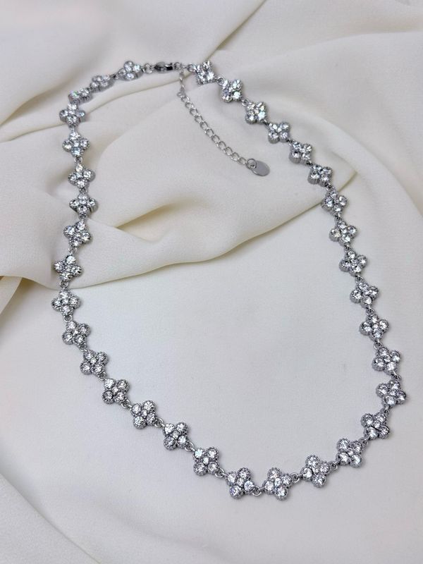 Girocollo flora silver