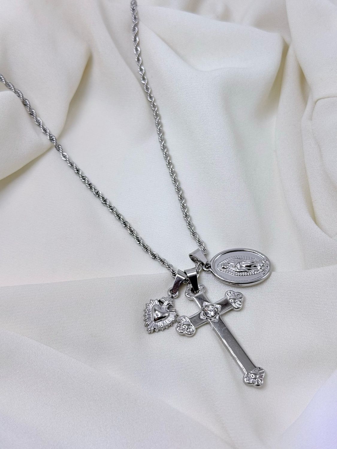 Collana charm sacro silver