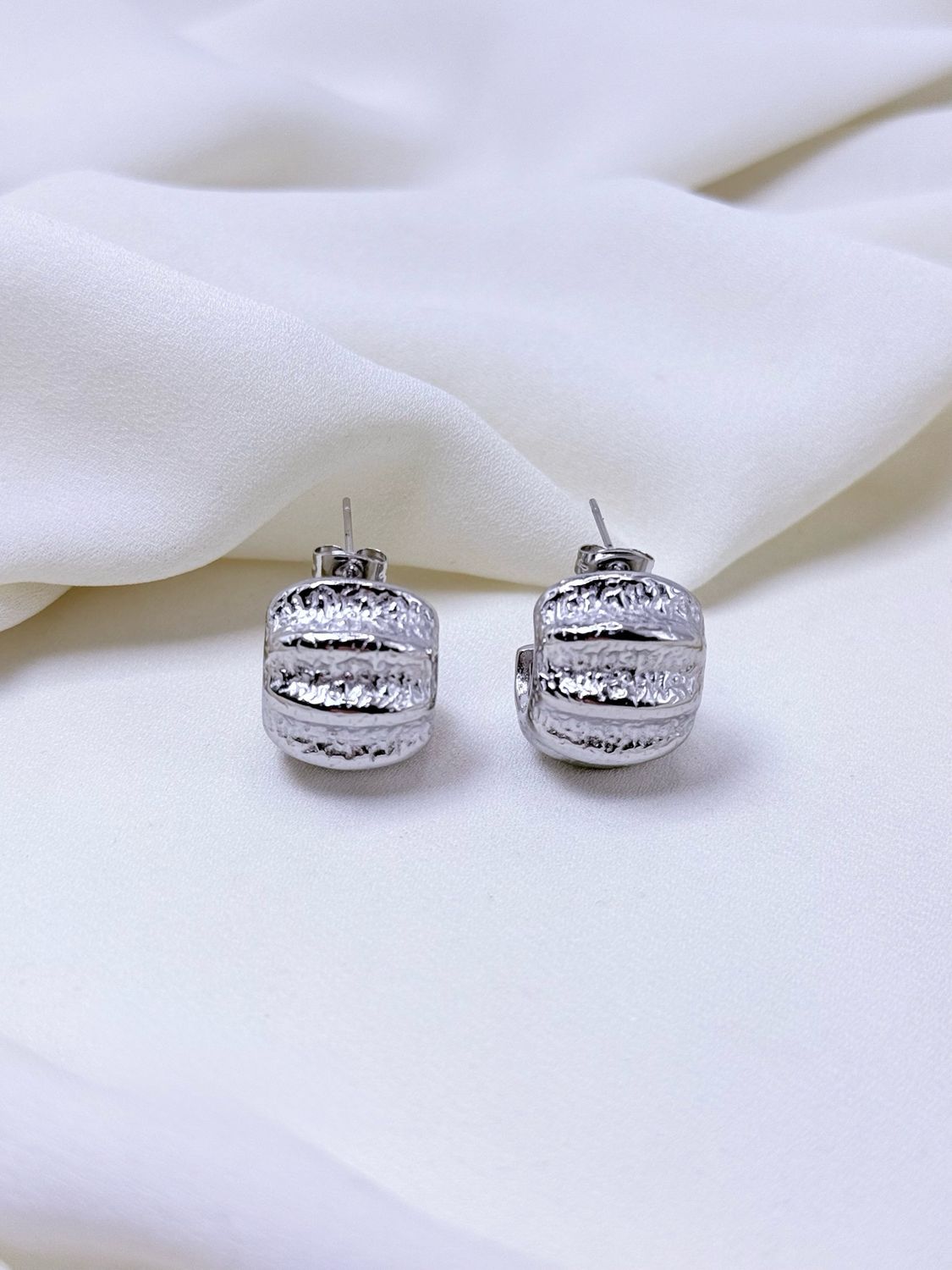 Orecchini chioccola mat silver