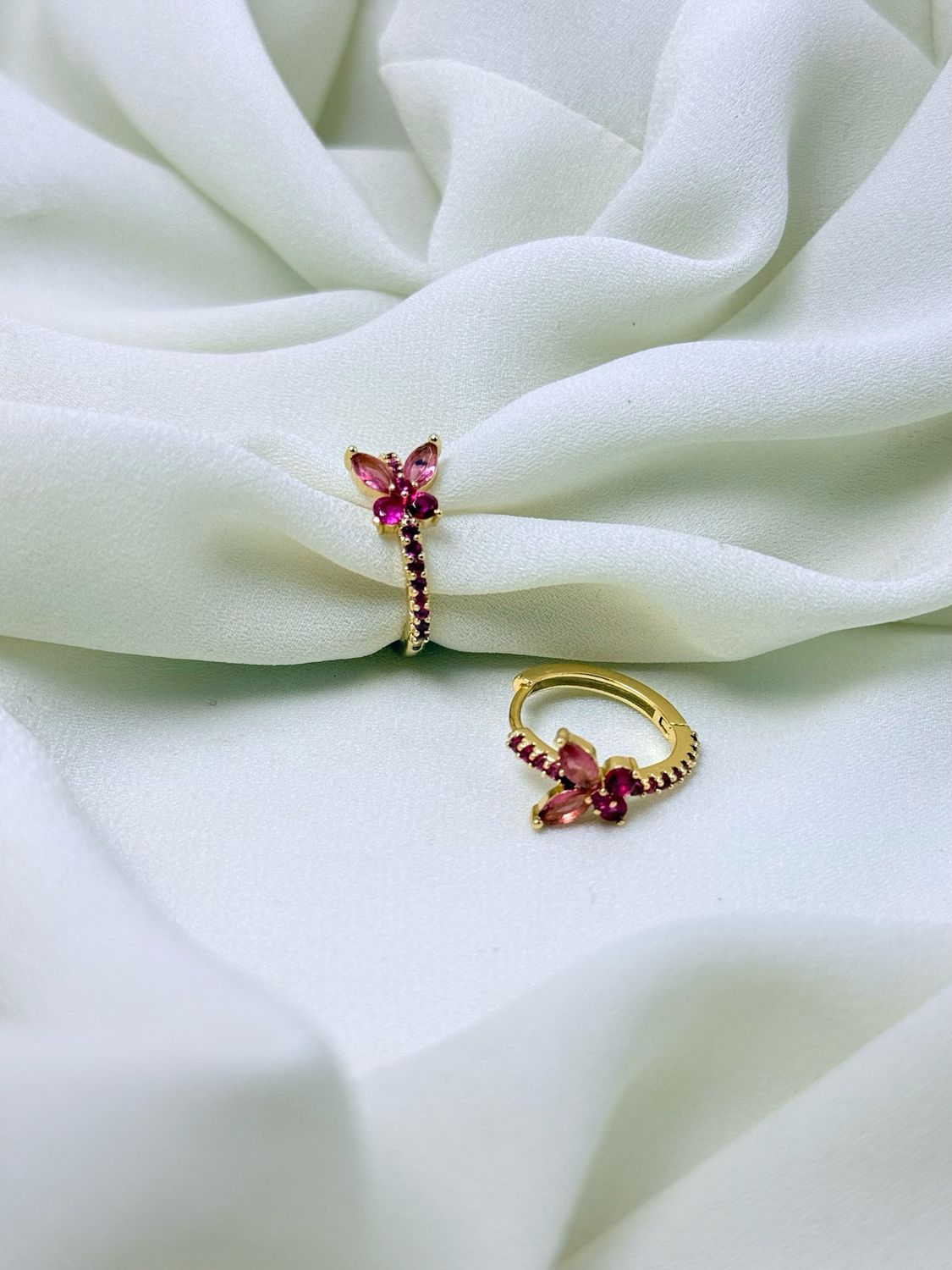 Hoop farfalle fucsia gold