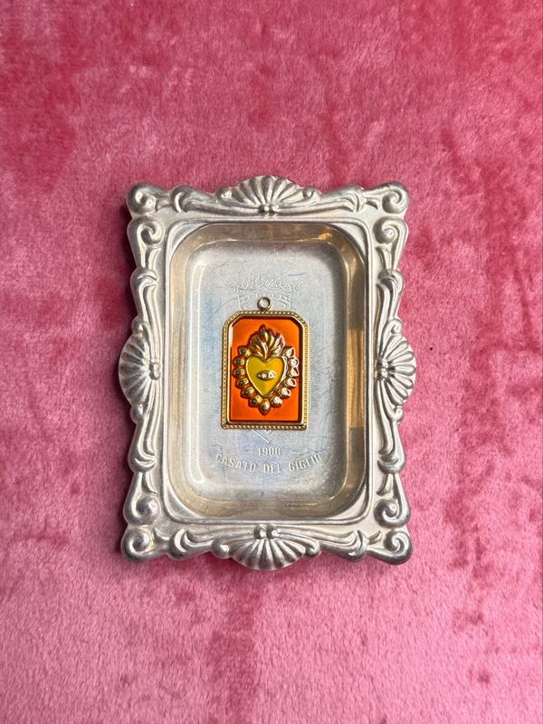 Charm cuore sacro arancio