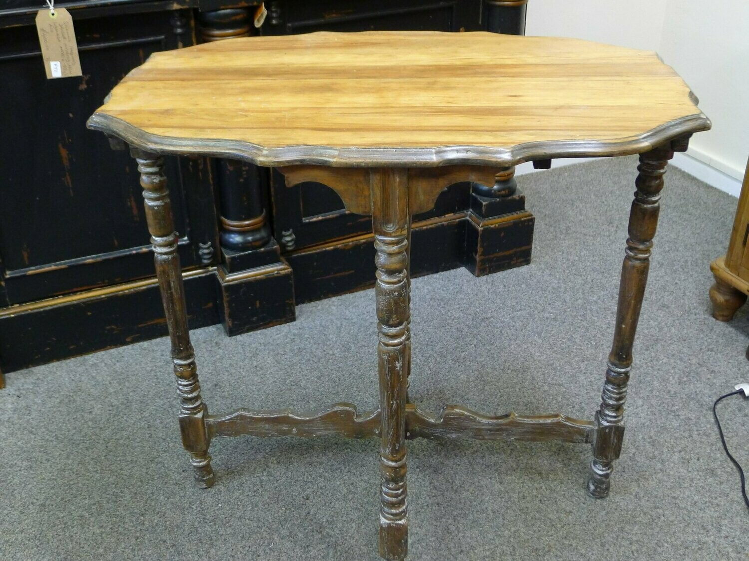 Pretty Stripped Table