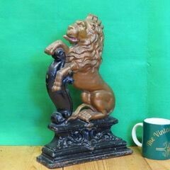 Victorian Cast Iron Lion Door stop. A beautiful piece. Look at the tongue!!
