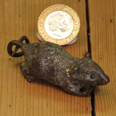 Rare Bronze Antique Mouse. This has amazing detail and very old.