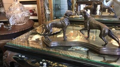 Beautiful Pair of Bronze Pointer dogs.