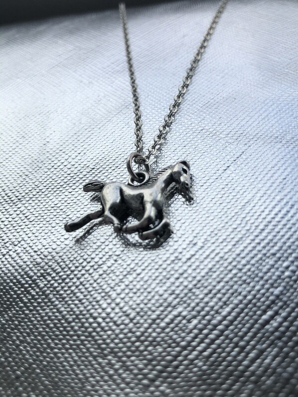DE equestrian necklace