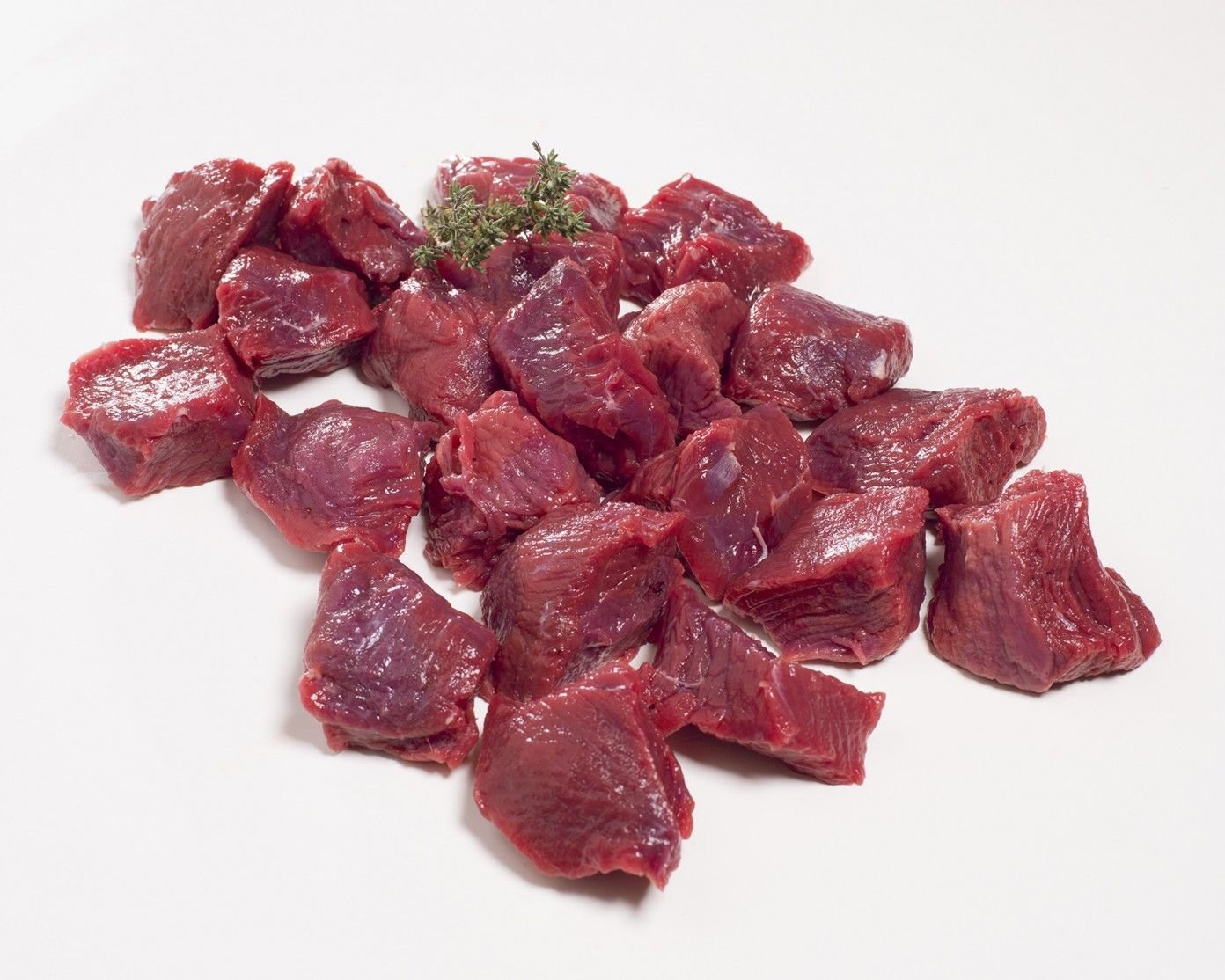 Ree edelgoulash +-2,5kg (prijs per kg) Ree edelgoulash +-2,5kg (prijs per kg)