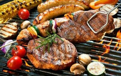 Luxe BBQ pakket inclusief groentjes en garnituren Luxe BBQ pakket inclusief groentjes en garnituren