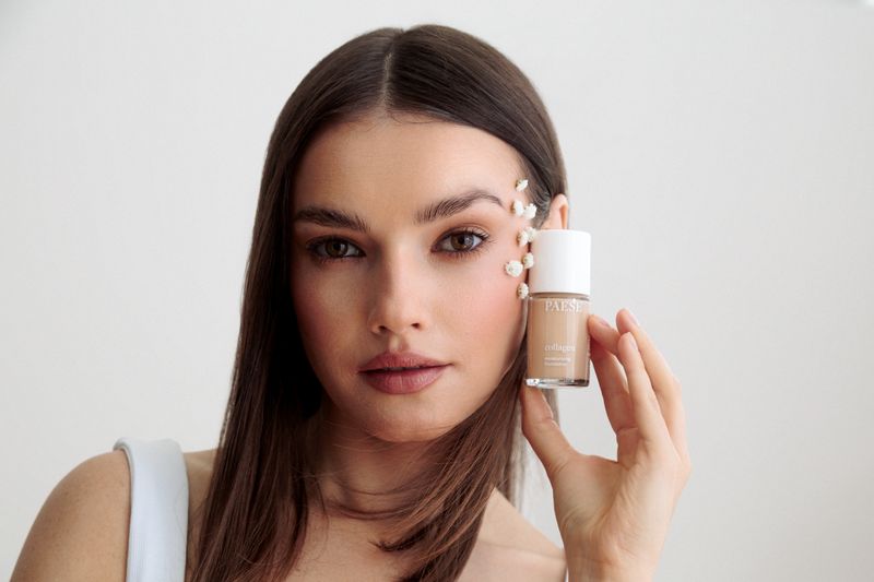 COLLAGEN MOISTURIZING FOUNDATION
