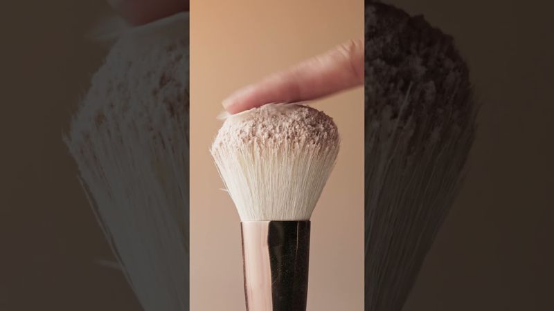 ПУДРА ПОД ГЛАЗА- PAESE PUFF CLOUD POWDER UNDER EYES