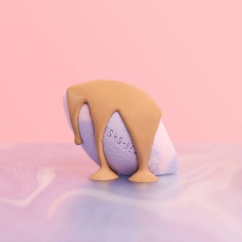BOHO BEAUTY MAKE-UP SPONGE V CUT LILAC ROSE