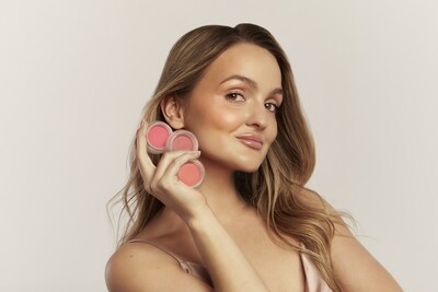 CREAMY BLUSH