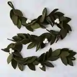 Felt Mistletoe Garland