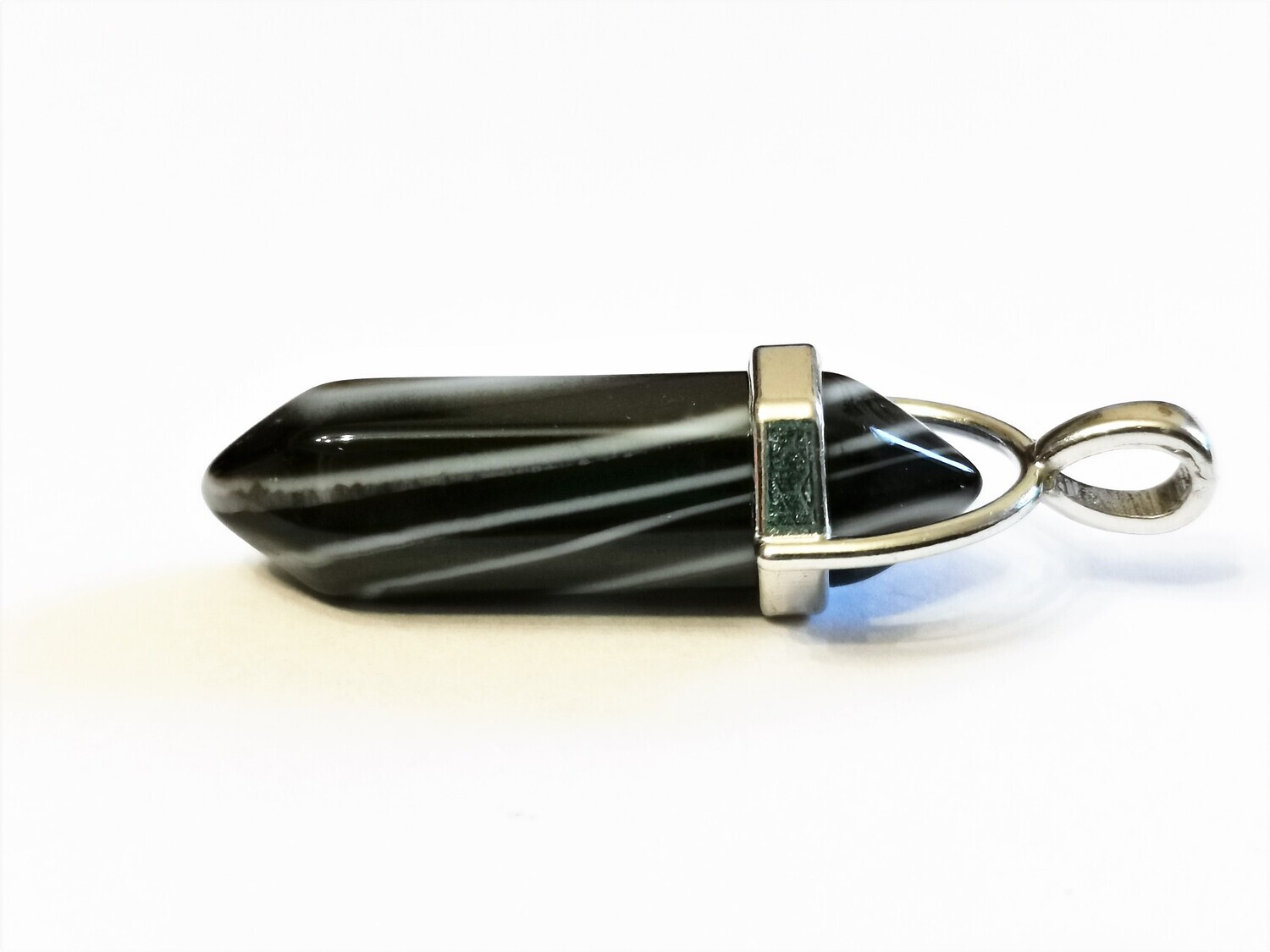 Wisiorek z kamieniem - Pasiasty czarny agat