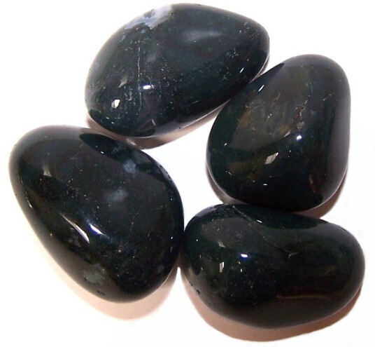Kamienie półszlachetne - Agat mszysty